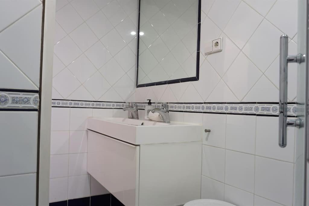 Appartamento Skol 945b First Line South Facing 2 Bedroom *
